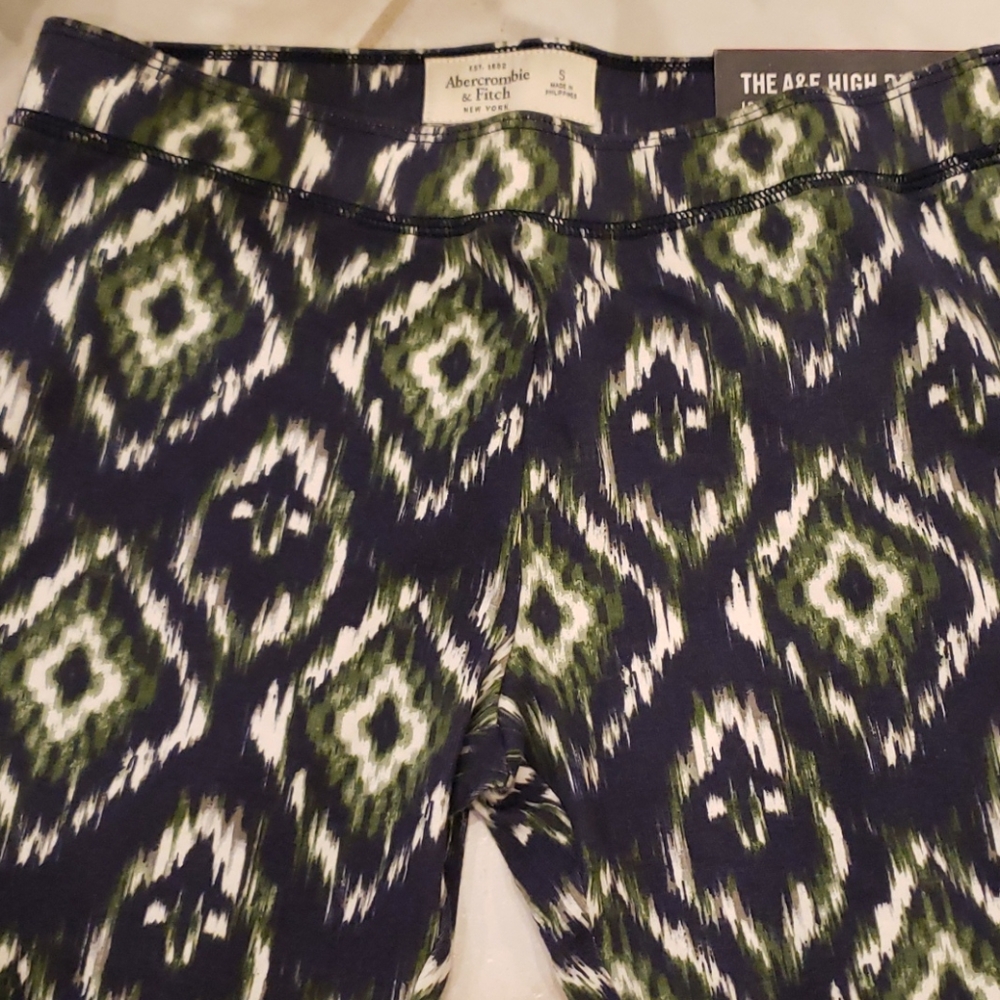 Abercrombie & Fitch High Rise Legging Small